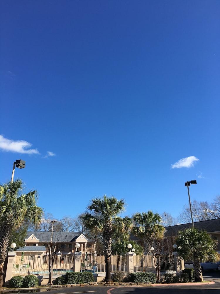 Days Inn By Wyndham Nacogdoches/Sfa University/Downtown מראה חיצוני תמונה
