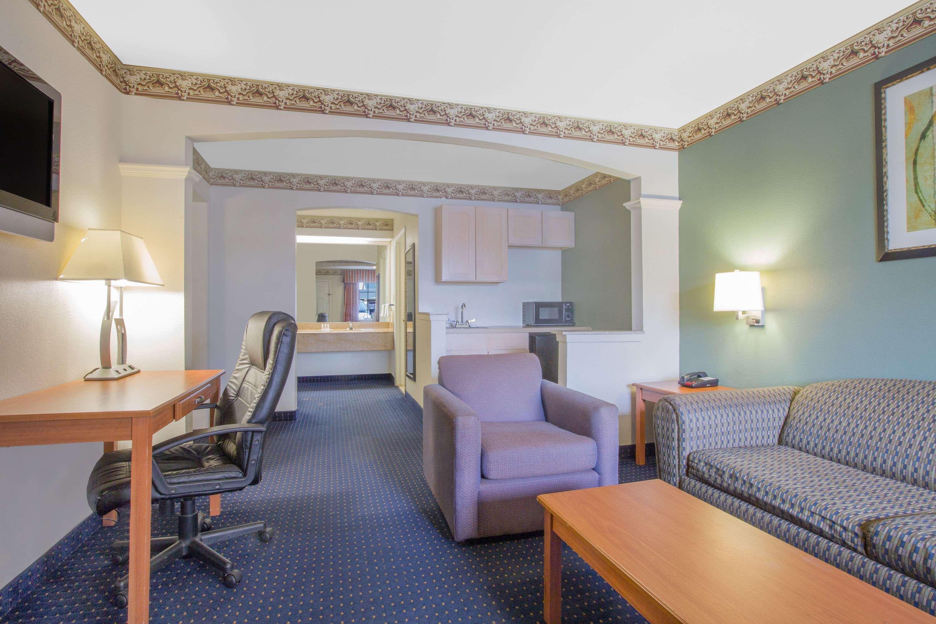 Days Inn By Wyndham Nacogdoches/Sfa University/Downtown מראה חיצוני תמונה