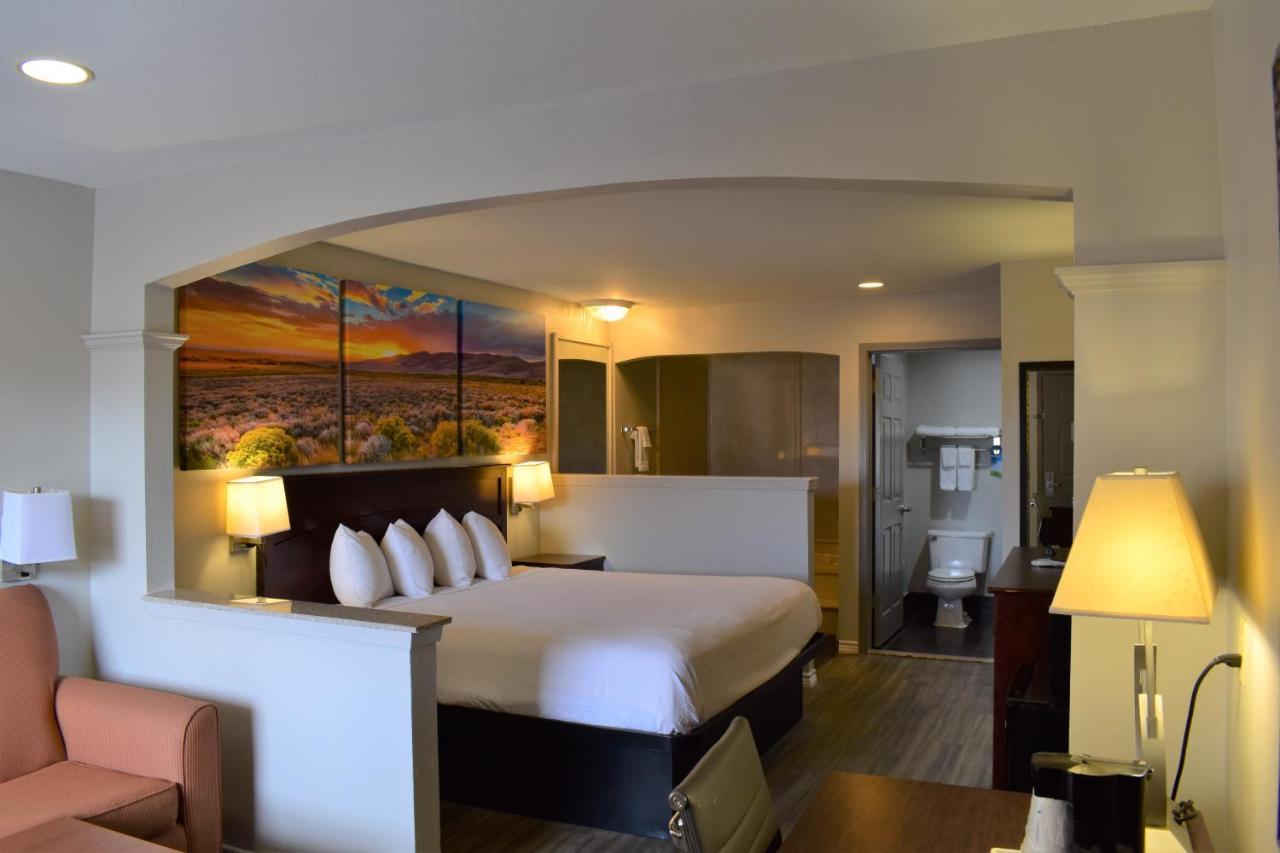 Days Inn By Wyndham Nacogdoches/Sfa University/Downtown מראה חיצוני תמונה